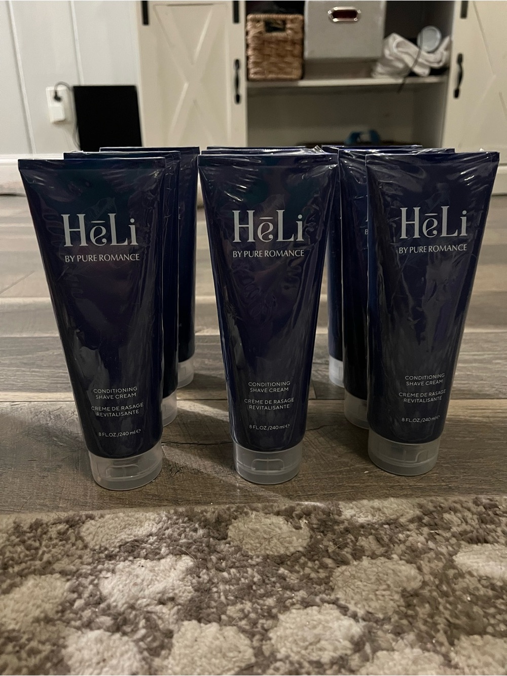 Pure Romance HeLi Conditioning Shave Cream - Deep Navy Blue